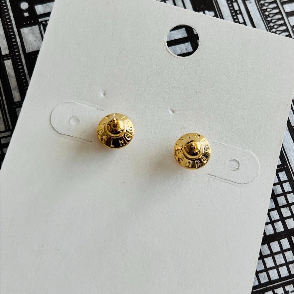 Henri Bendel Pave Stud Earrings New - Picture 3 of 5
